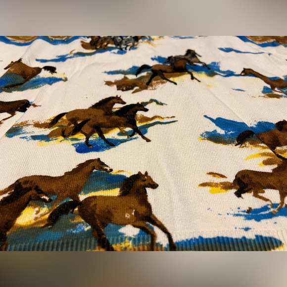 Amazing wild horse cardigan - Picture 10 of 11